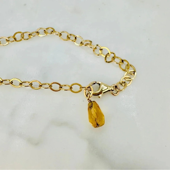 Honey Yellow Faceted Glass Pendant Necklace Delicate Chain Citrine Dangl… - Picture 8 of 9